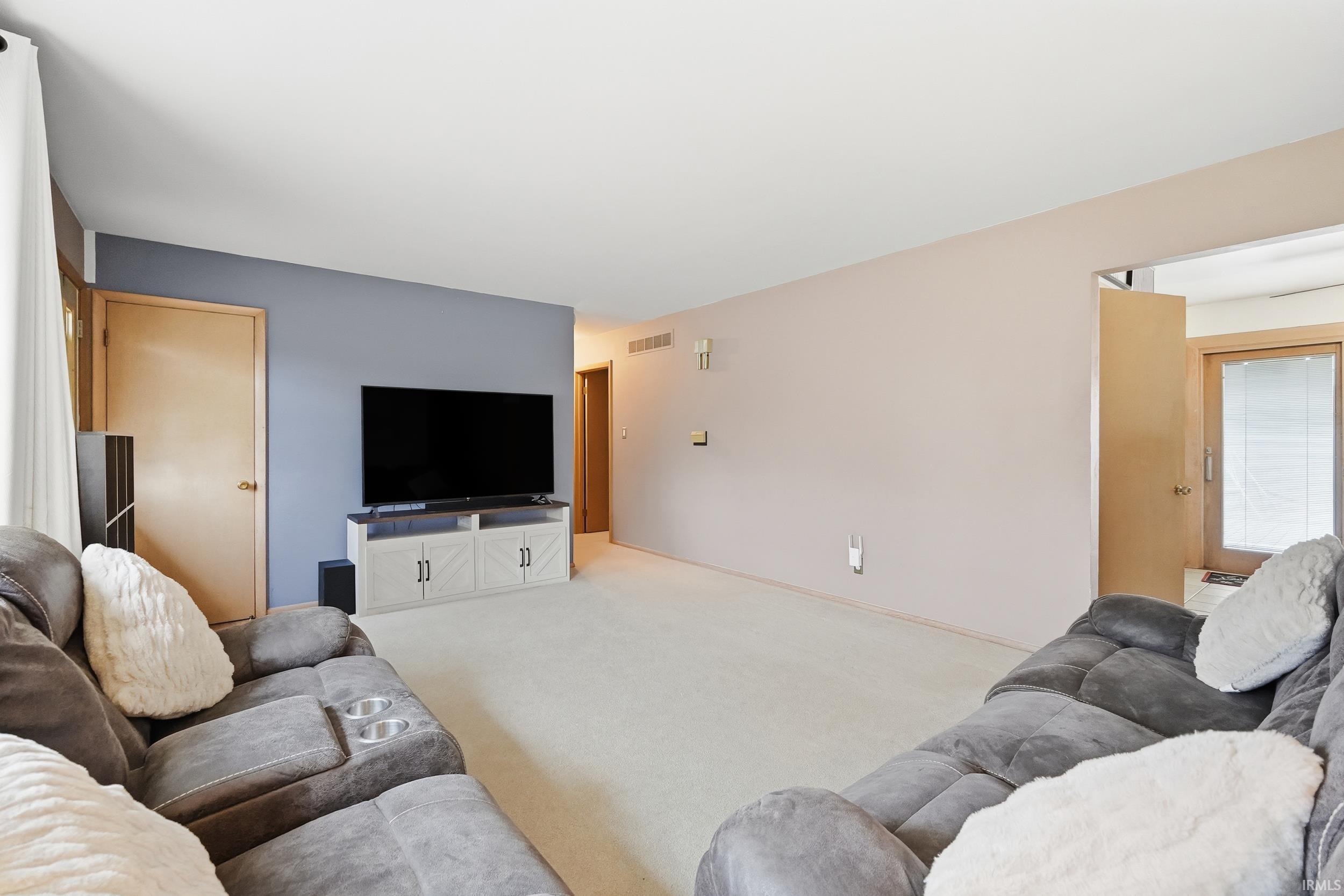 5231 Ann Hackley Road Fort Wayne, IN 46835 - Photo 5 of 32 Gallery Image 5