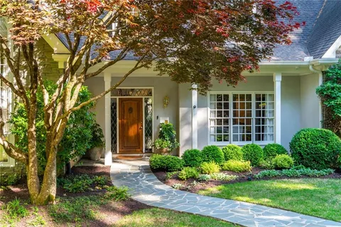 $1,995,000 | 3 Powers Chase Circle Northwest, Atlanta, GA 30327