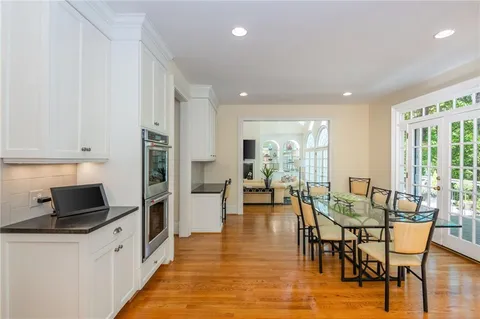 $1,995,000 | 3 Powers Chase Circle Northwest, Atlanta, GA 30327