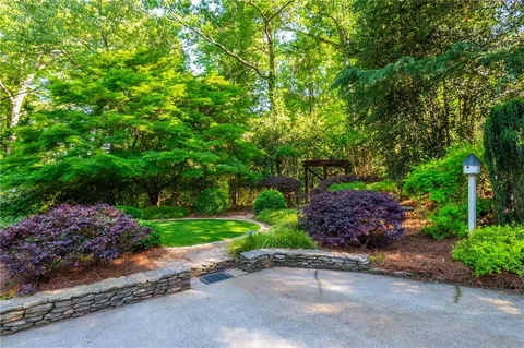 $1,995,000 | 3 Powers Chase Circle Northwest, Atlanta, GA 30327