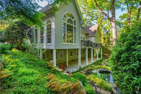 $1,995,000 | 3 Powers Chase Circle Northwest, Atlanta, GA 30327