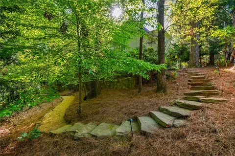 $1,995,000 | 3 Powers Chase Circle Northwest, Atlanta, GA 30327