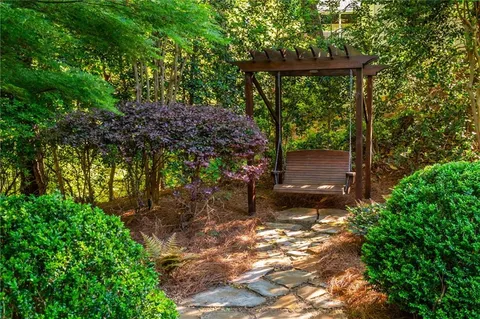 $1,995,000 | 3 Powers Chase Circle Northwest, Atlanta, GA 30327