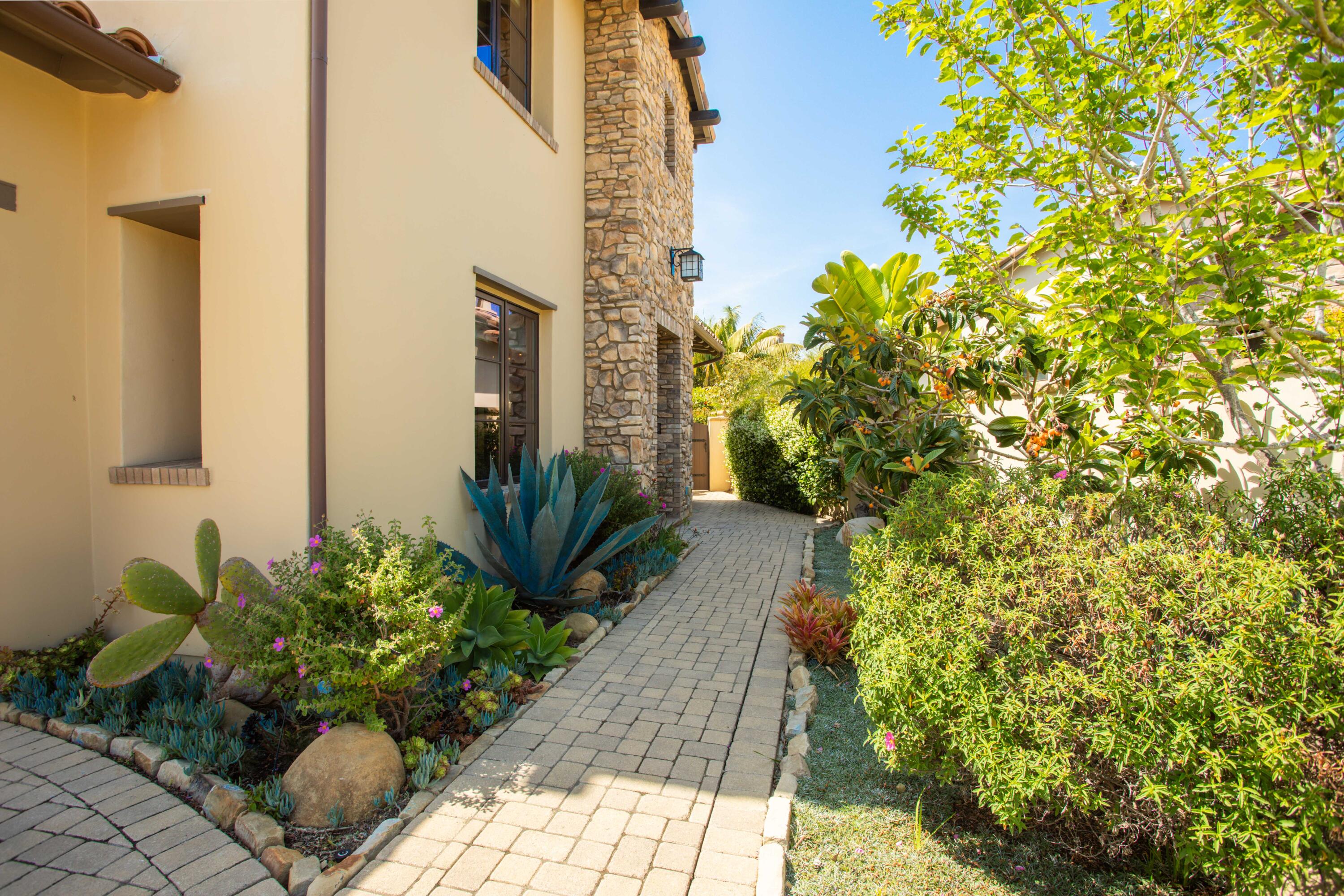 7705 Kestrel Lane Goleta, CA 93117 - Photo 3 of 44 6