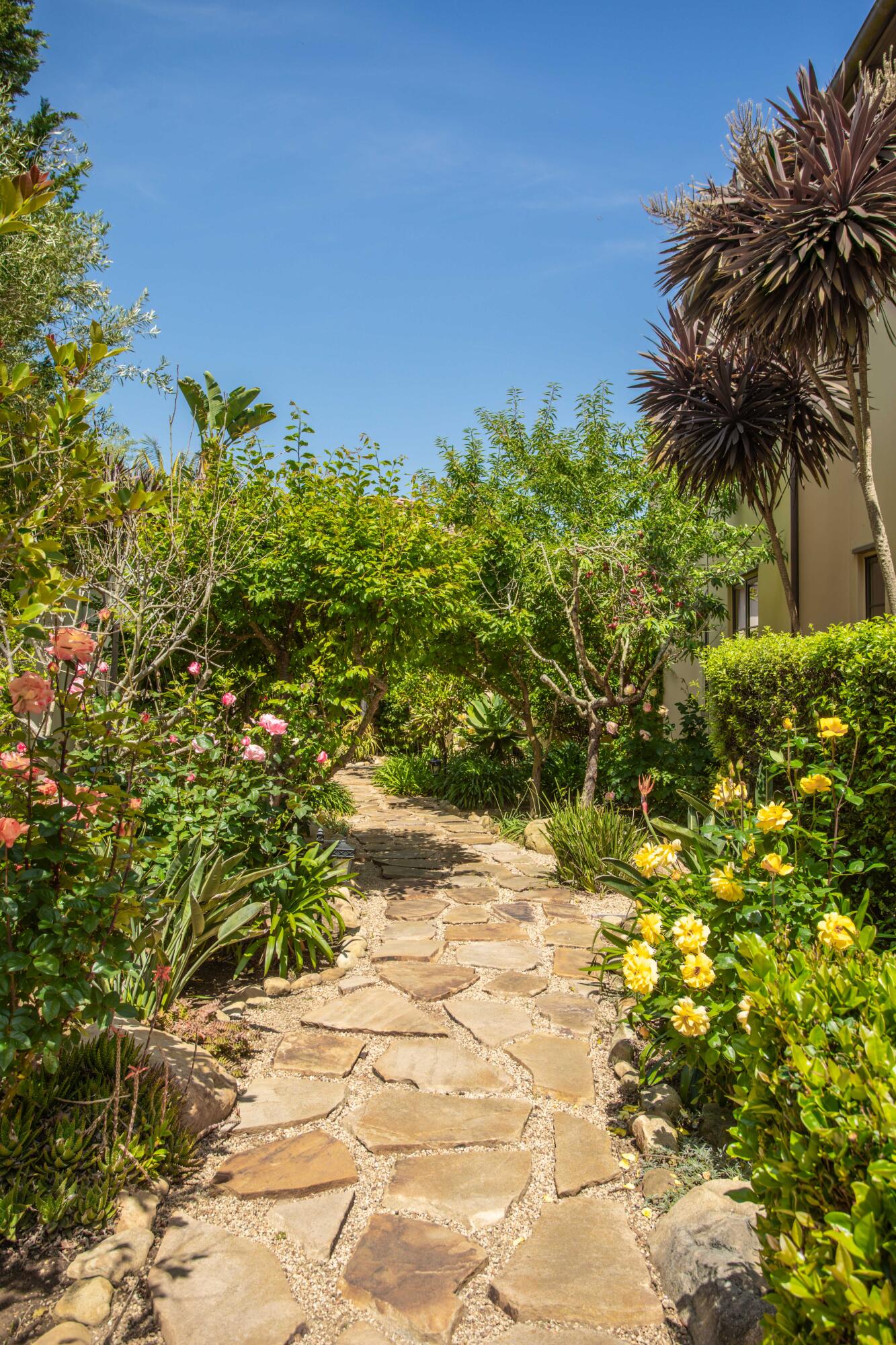 7705 Kestrel Lane Goleta, CA 93117 - Photo 39 of 44 67
