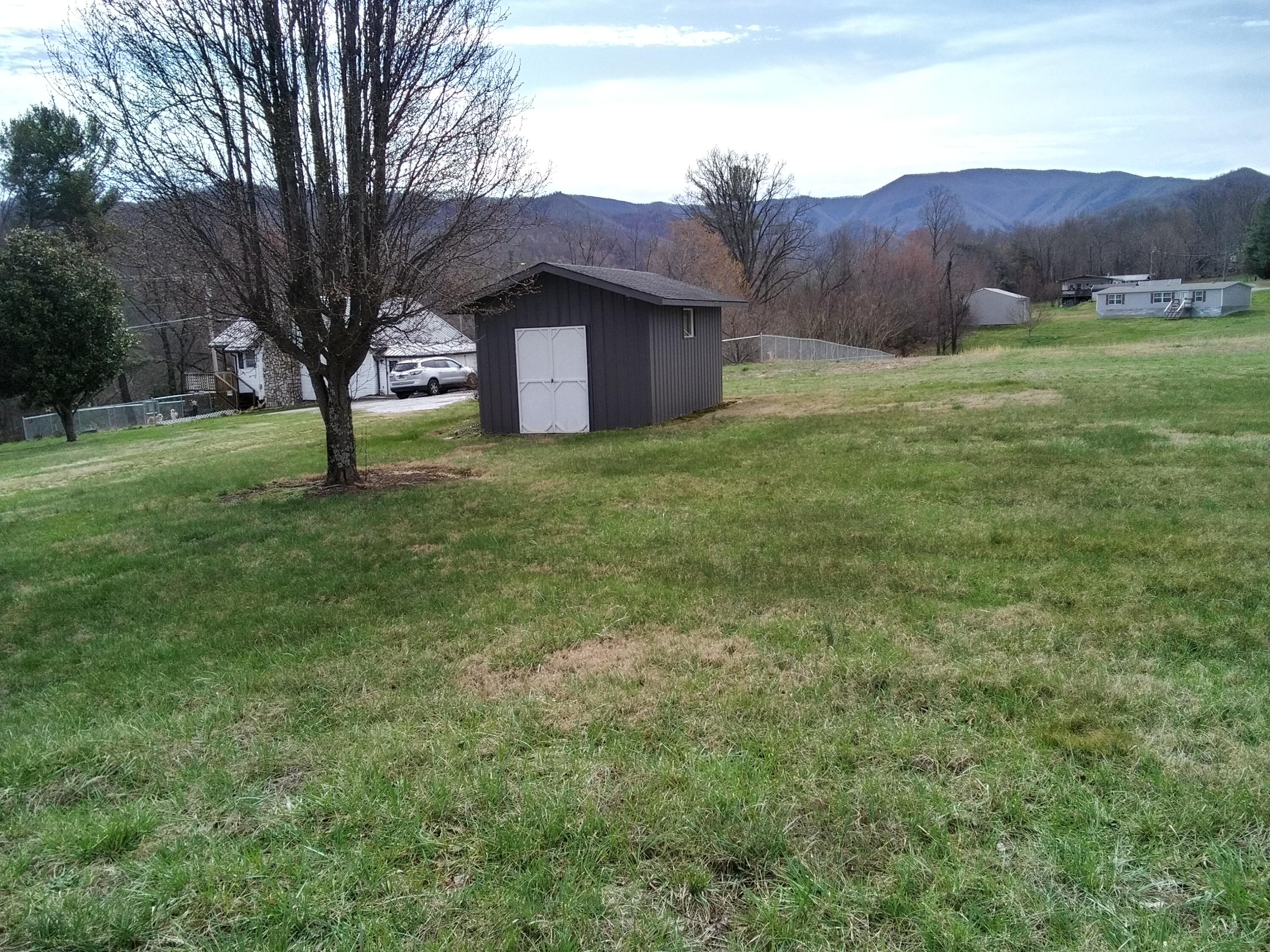247 Guy Brown Road Chuckey, TN 37641 - Photo 3 of 6 0224231142b_HDR