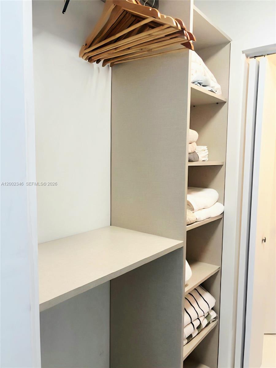 100 Lincoln Road, Unit 927 Miami Beach, FL 33139 - Photo 15 of 42 a view of walk in closet