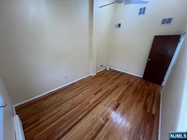 $4,000 | 81 South Maple Avenue, Springfield, NJ 07081