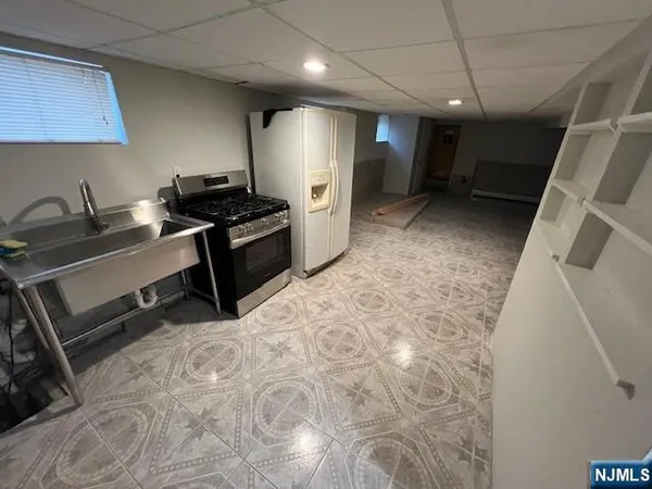 $4,000 | 81 South Maple Avenue, Springfield, NJ 07081