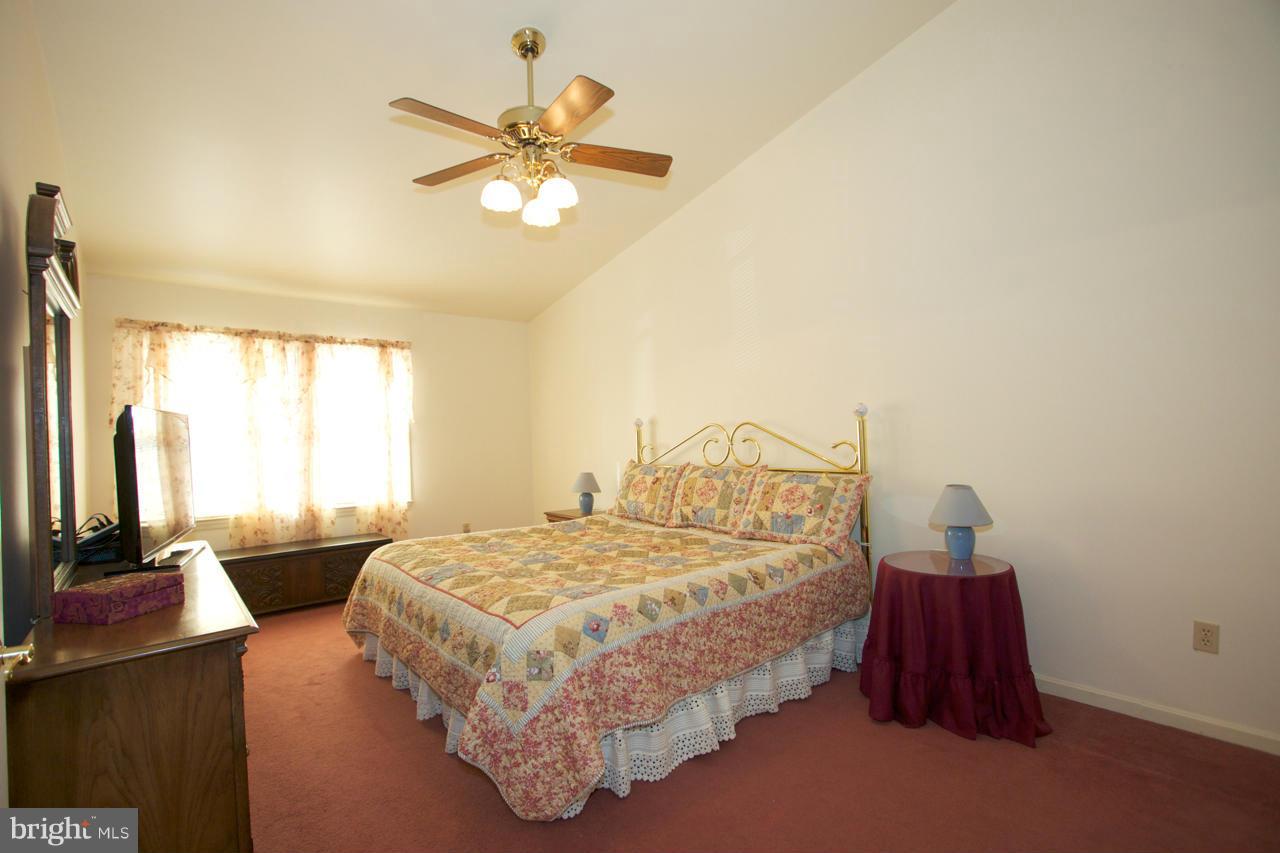 406 Delaware Avenue Baltimore, MD 21221 - Photo 11 of 24 Bedroom