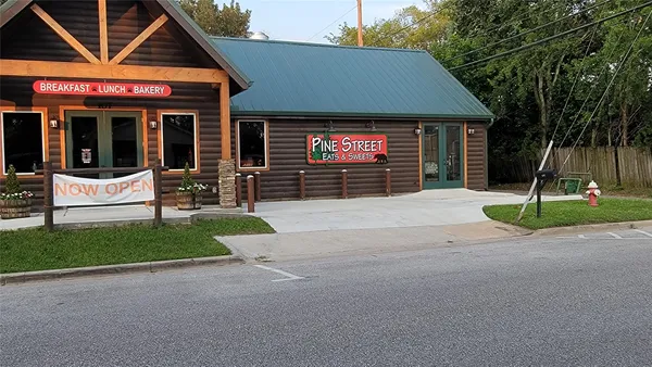 $1,700 | 111 Mc Phail Street, Tomball, TX 77375