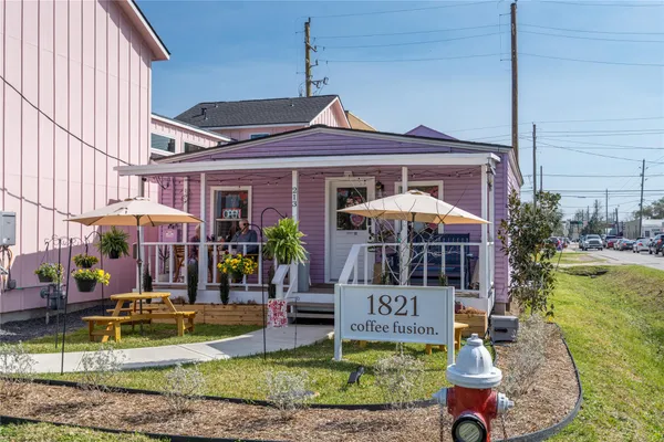 $1,700 | 111 Mc Phail Street, Tomball, TX 77375