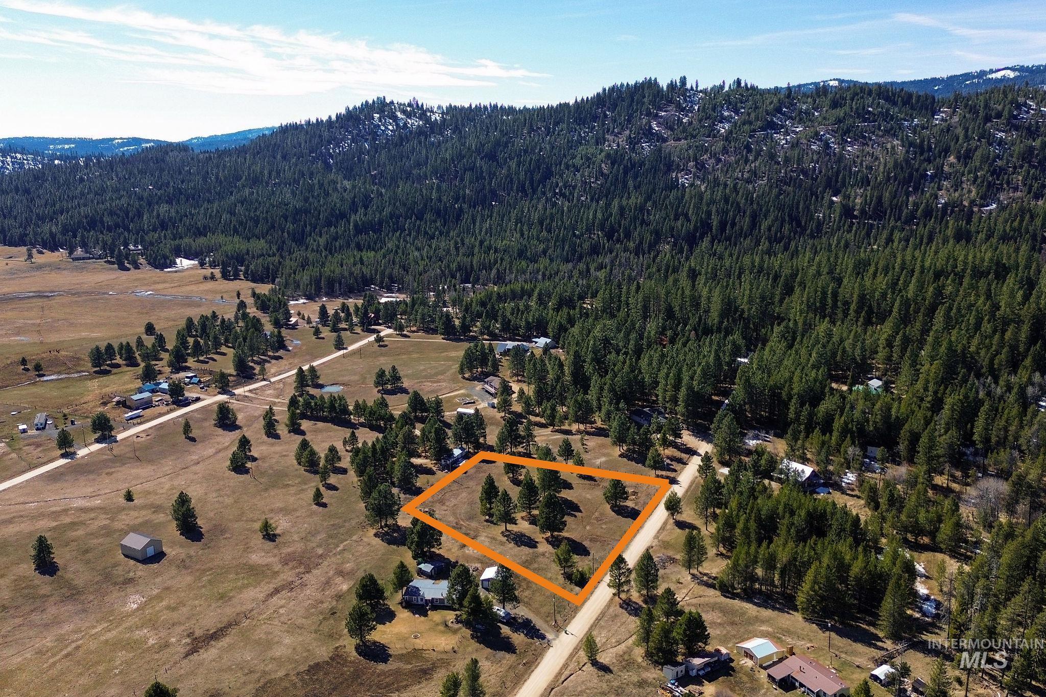 15 Rising Lane Cascade, ID 83611 - Photo 10 of 24