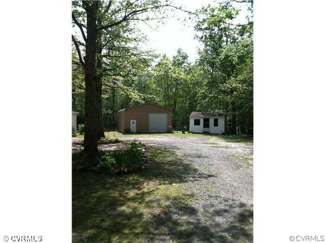 4811 Waymacks Road Charles City, VA 23030 - Photo 2 of 9 Parking Lot/Garage