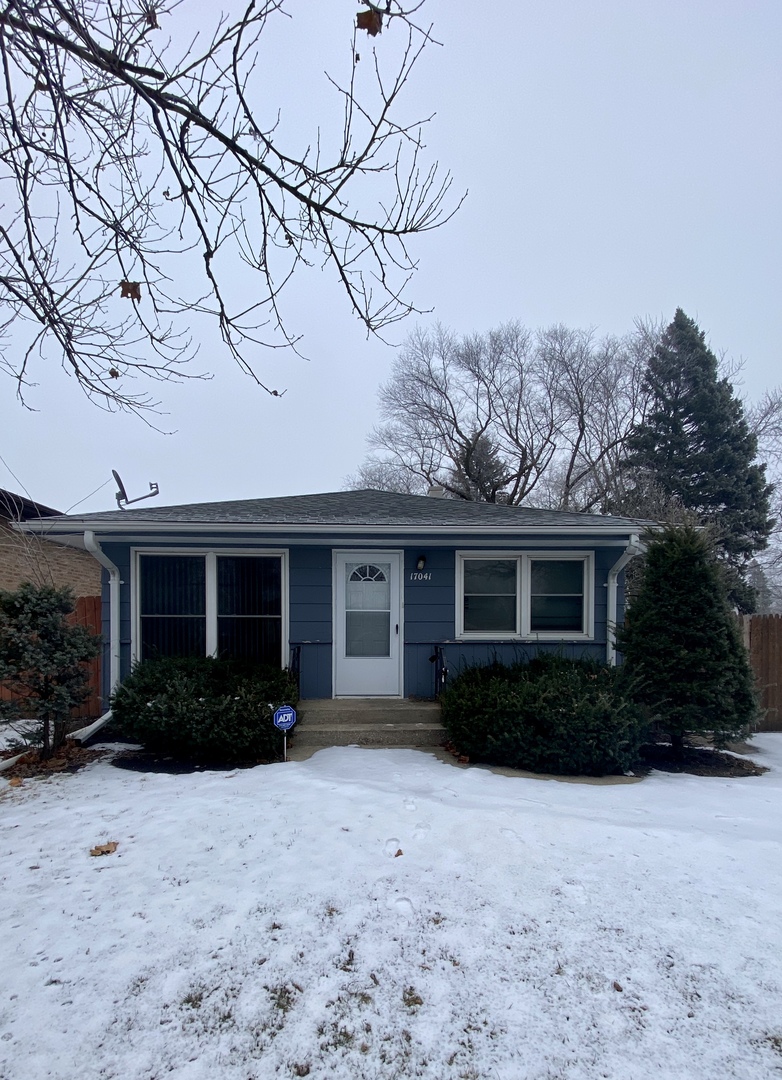 17041 Ridgewood Avenue Lansing, IL 60438 - Photo 1 of 10