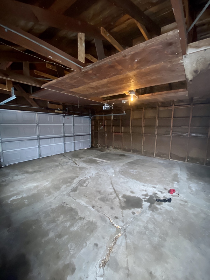 17041 Ridgewood Avenue Lansing, IL 60438 - Photo 9 of 10