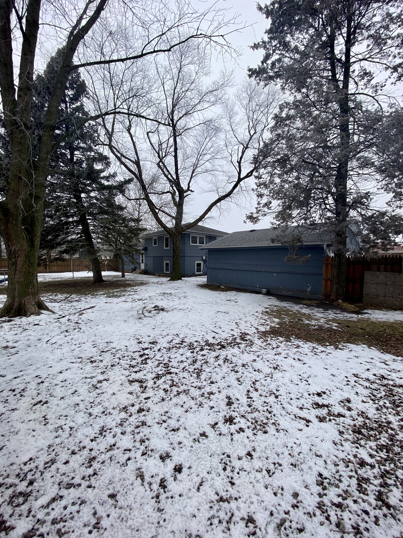 17041 Ridgewood Avenue Lansing, IL 60438 - Photo 10 of 10