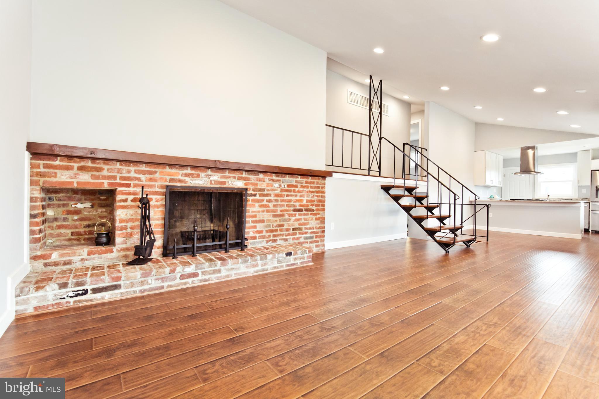 4528 Roundhill Road Alexandria, VA 22310 - Photo 14 of 50 Gallery Image 14