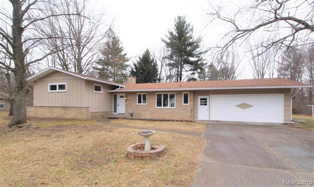 4241 Baker Road Bridgeport, MI 48722 - Photo 1 of 29