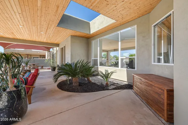 $1,600,000 | 2687 East Arrowhead Trail, Gilbert, AZ 85297