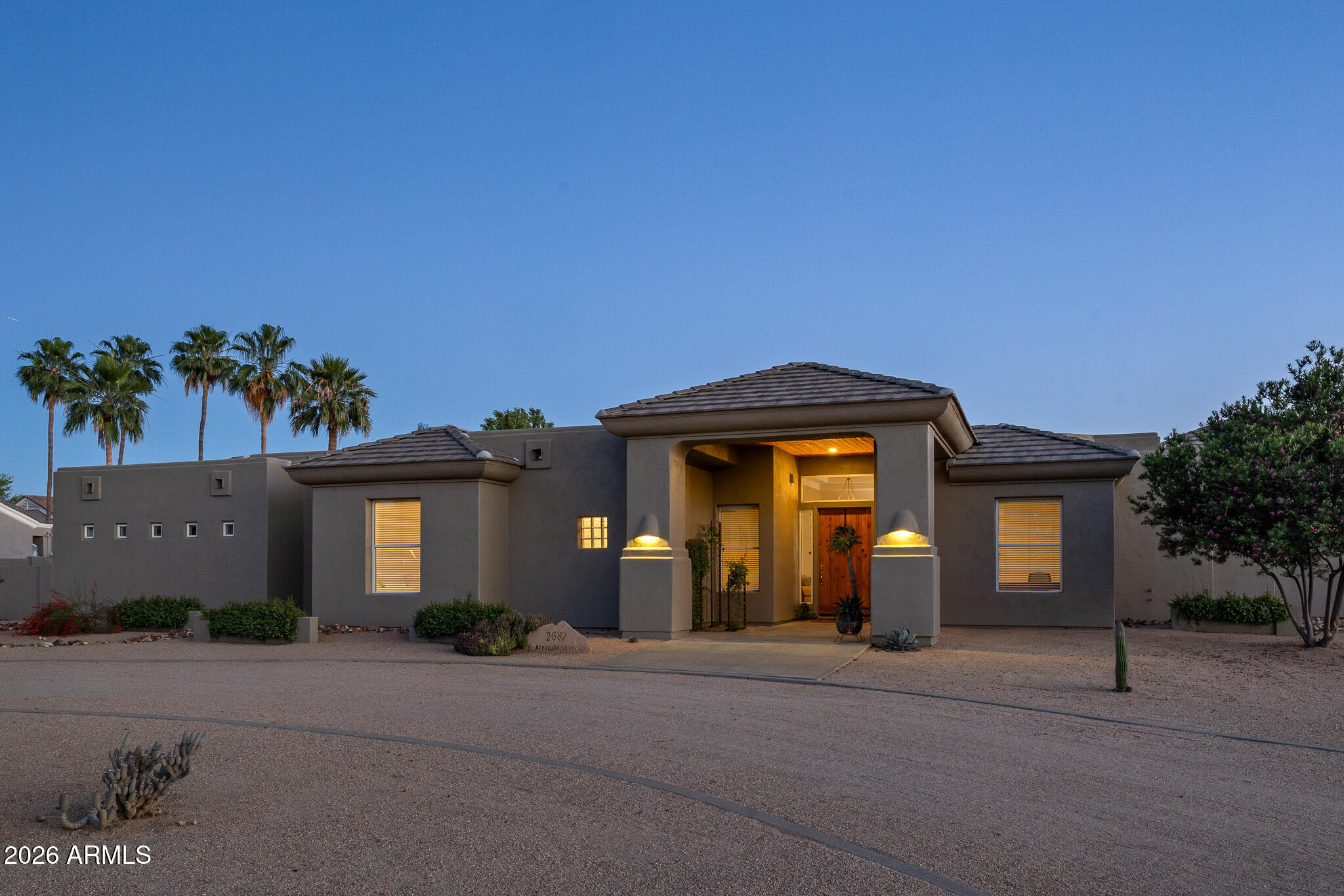 2687 East Arrowhead Trail Gilbert, AZ 85297 - Photo 4 of 52 Arrowhead Twilight (5)