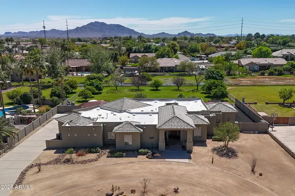 $1,600,000 | 2687 East Arrowhead Trail, Gilbert, AZ 85297