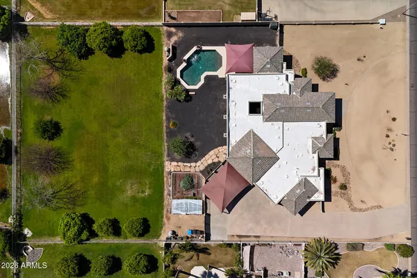 $1,600,000 | 2687 East Arrowhead Trail, Gilbert, AZ 85297