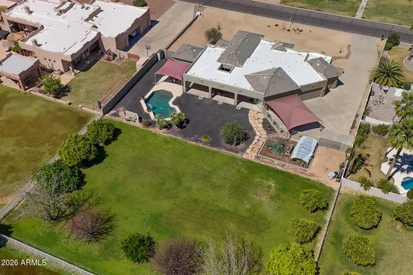 $1,600,000 | 2687 East Arrowhead Trail, Gilbert, AZ 85297