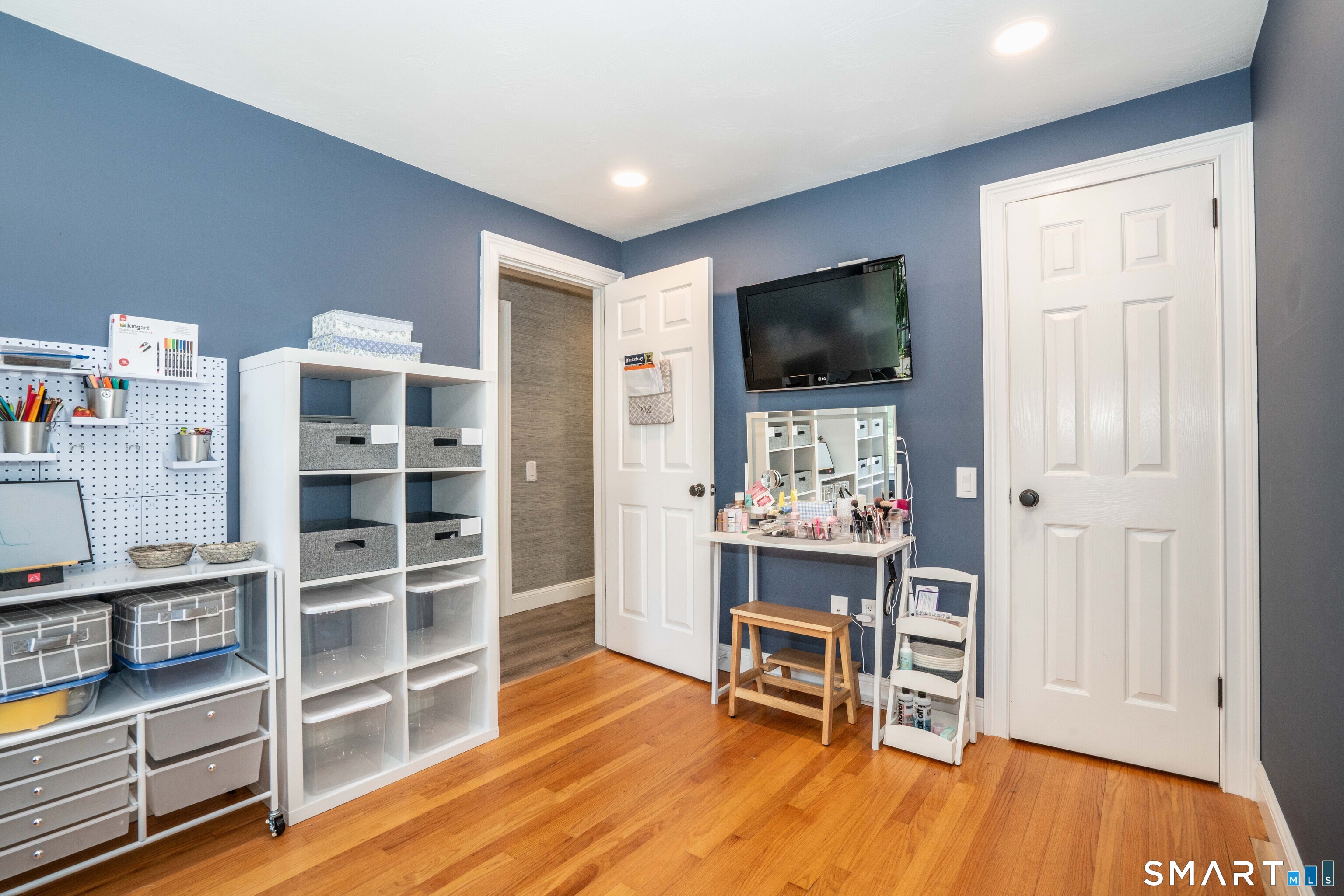 355 Burnham Street Manchester, CT 06042 - Photo 26 of 40