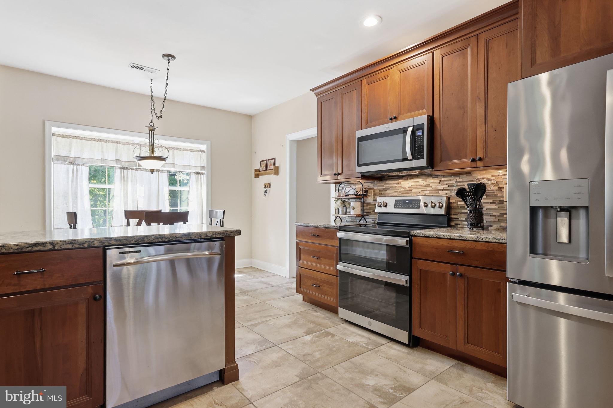 4185 Shoemaker Road Huntingdon Valley, PA 19006 - Photo 8 of 36 Gallery Image 8
