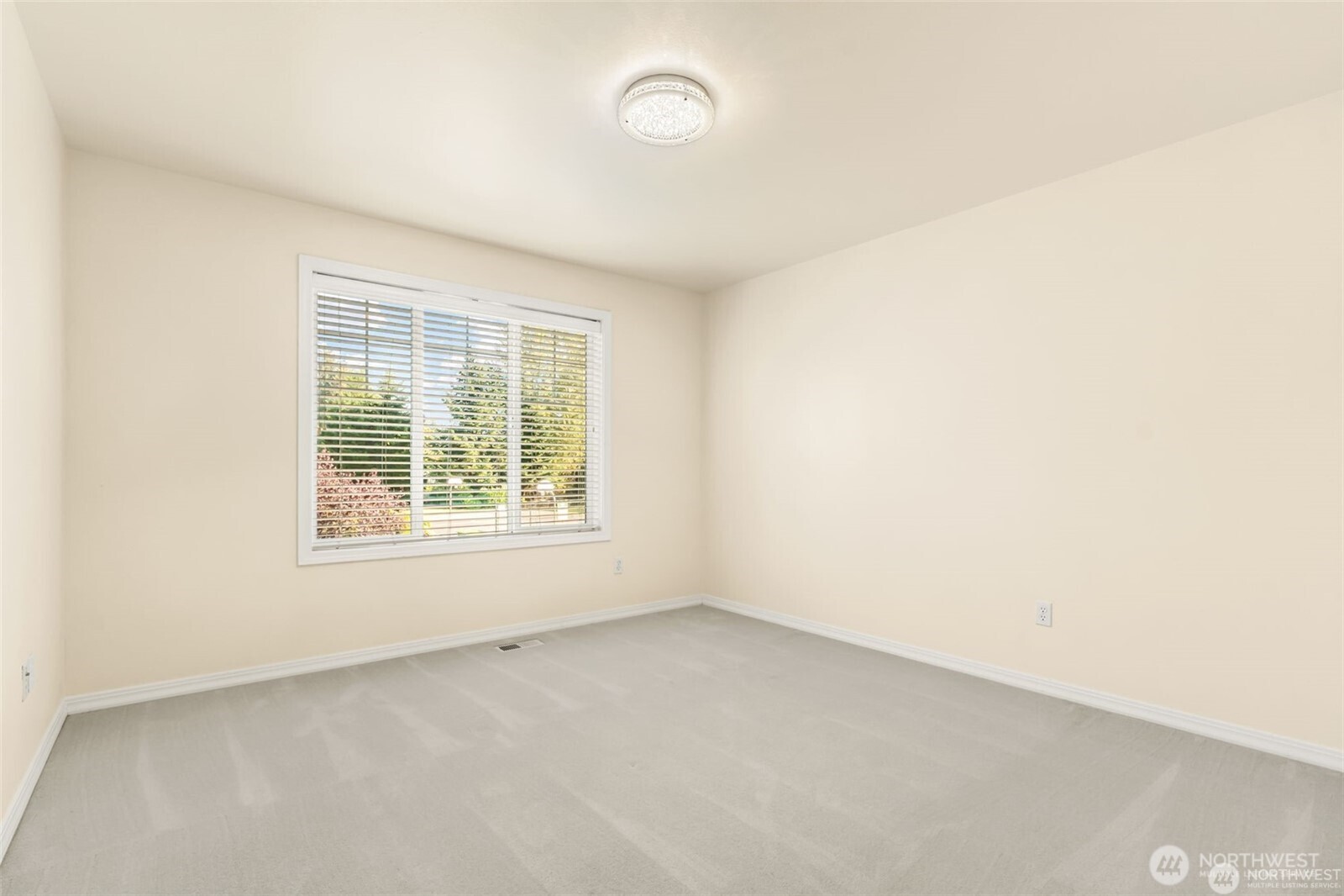 3631 214th Place Southeast Bothell, WA 98021 - Photo 28 of 38 an empty room with a window