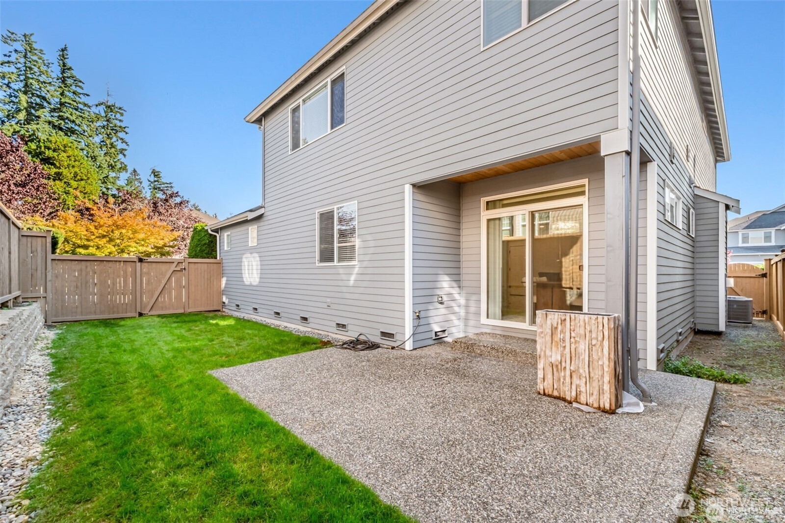 3631 214th Place Southeast Bothell, WA 98021 - Photo 31 of 38 a front view of a house with garden