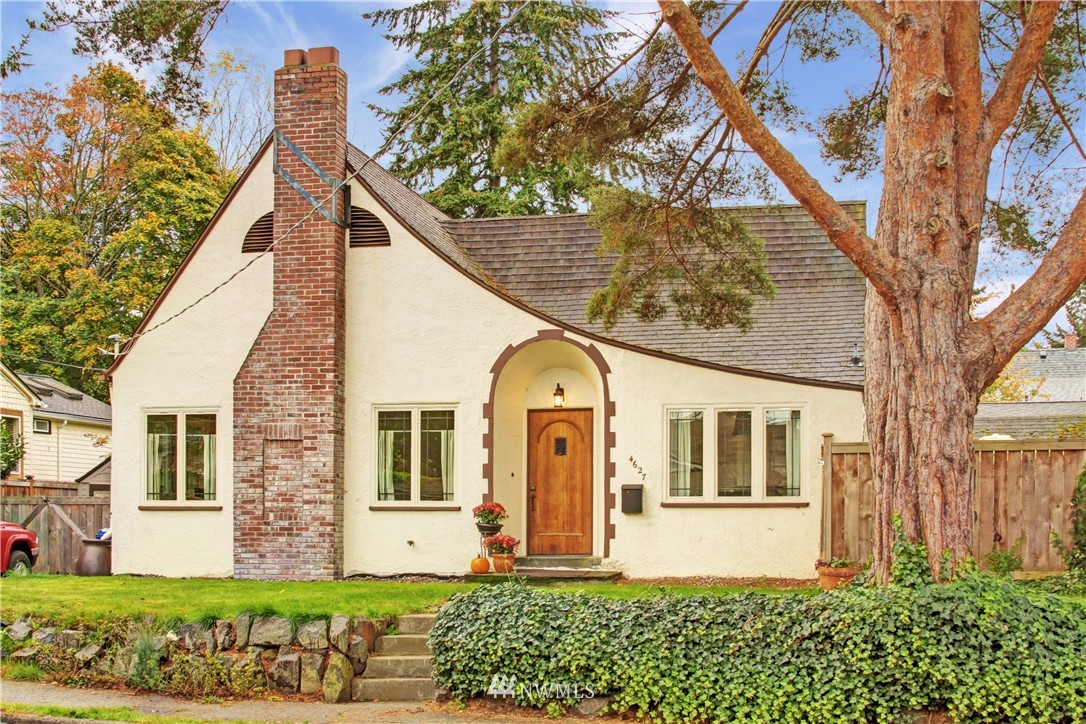 4627 Southwest Frontenac Street Seattle, WA 98136 - Photo 1 of 18 Gallery Image 1