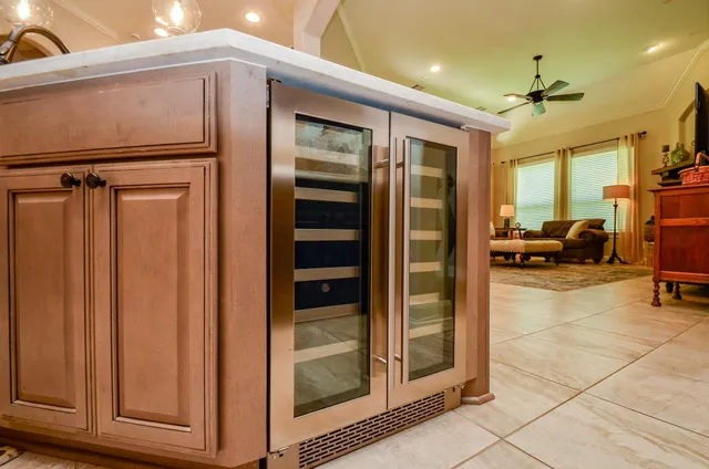 a view of a livingroom with furniture