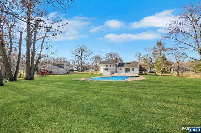 a view of building with outdoor space