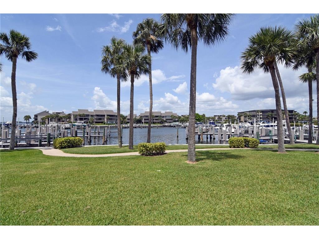 1903 Bay Road, Unit 106 Vero Beach, FL 32963 - Photo 24 of 36