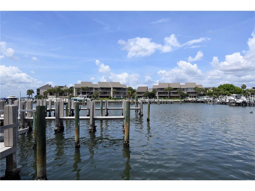 1903 Bay Road, Unit 106 Vero Beach, FL 32963 - Photo 25 of 36
