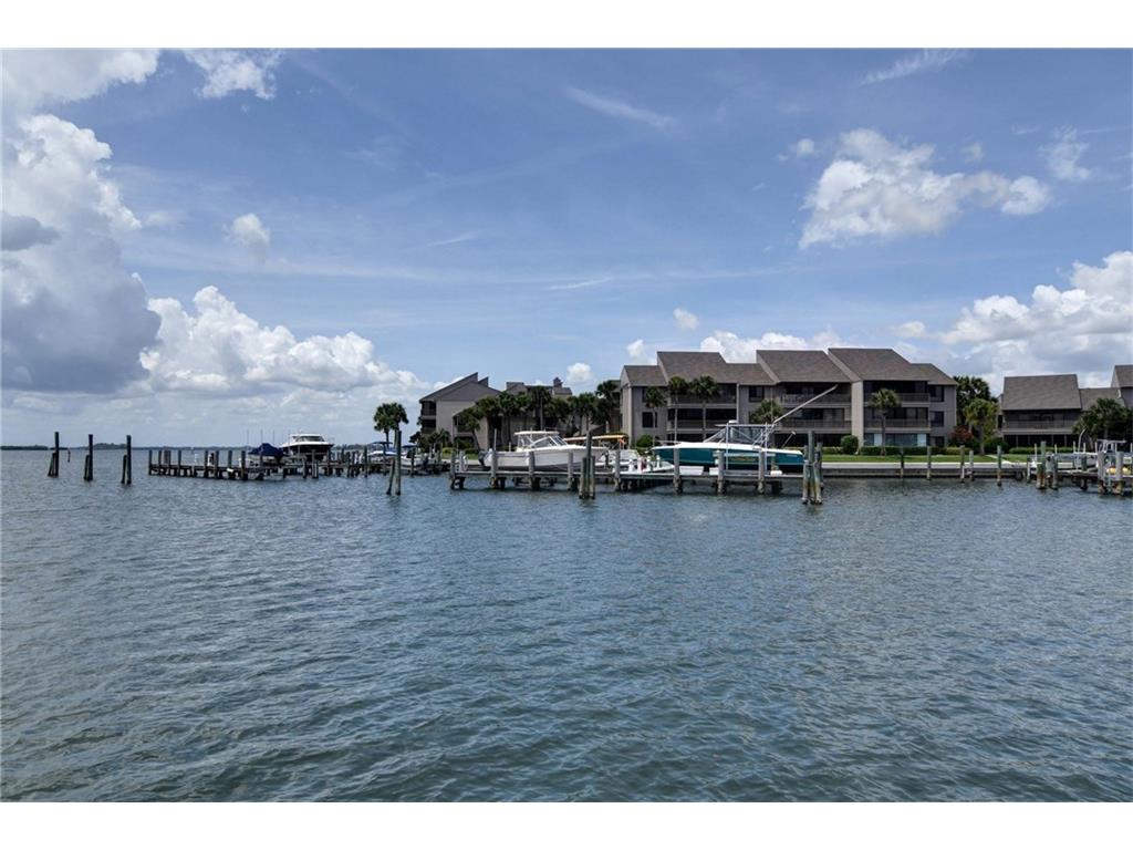 1903 Bay Road, Unit 106 Vero Beach, FL 32963 - Photo 26 of 36