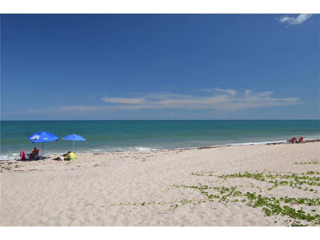 1903 Bay Road, Unit 106 Vero Beach, FL 32963 - Photo 31 of 36