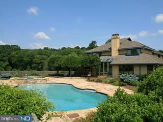 350 Sandy Ridge Road Doylestown, PA 18901 - Photo 1 of 6