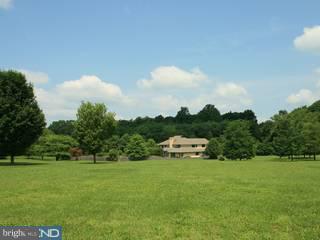 350 Sandy Ridge Road Doylestown, PA 18901 - Photo 2 of 6