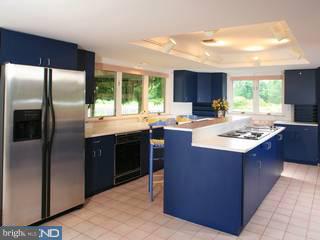 350 Sandy Ridge Road Doylestown, PA 18901 - Photo 3 of 6