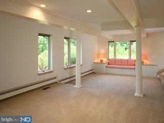 350 Sandy Ridge Road Doylestown, PA 18901 - Photo 4 of 6