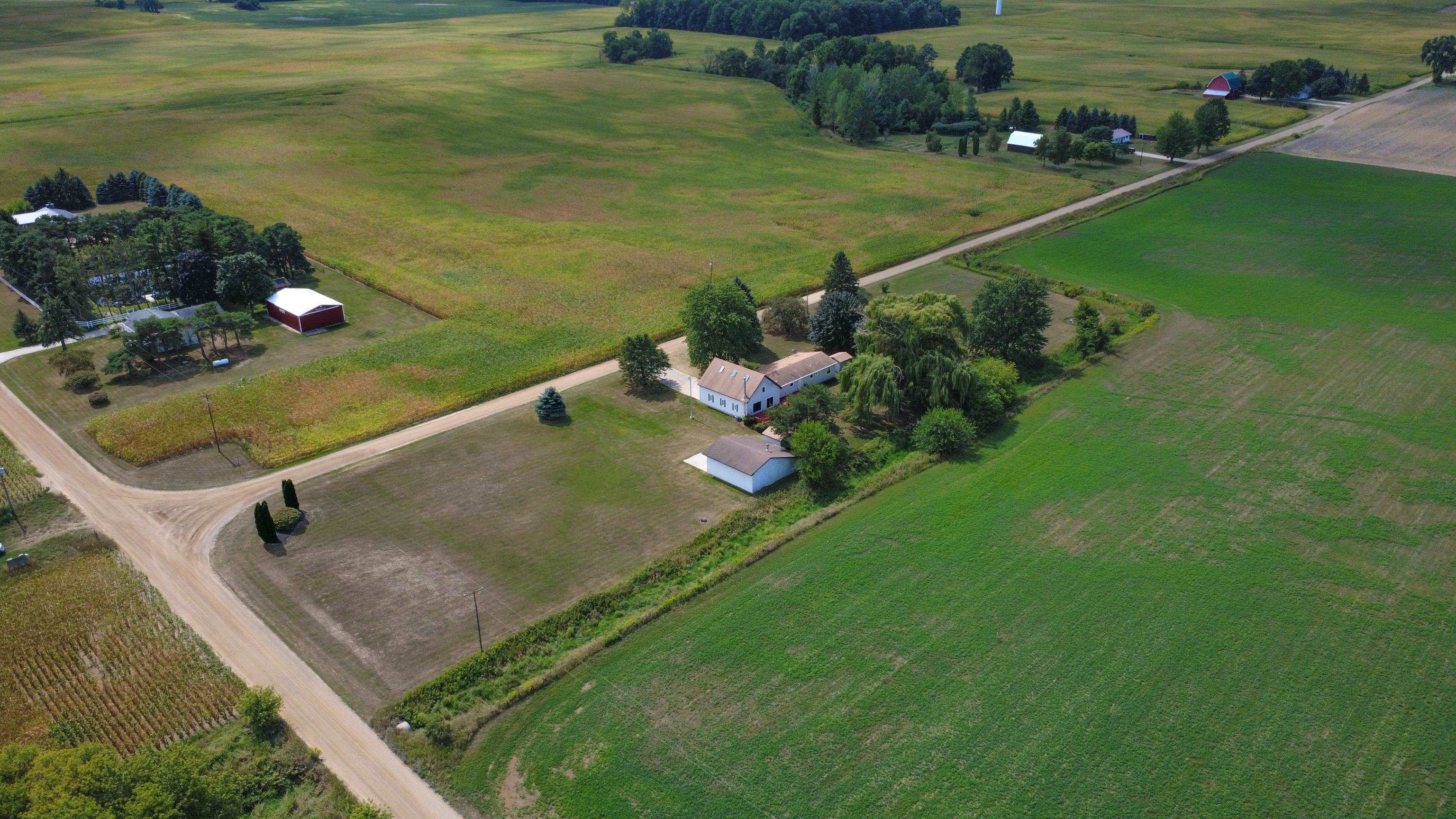 10951 East Remick Road St. Louis, MI 48880 - Photo 40 of 47 1950071-1c6bdb57-36c8-4e3e-8e1f-570dcc3ff830.JPG