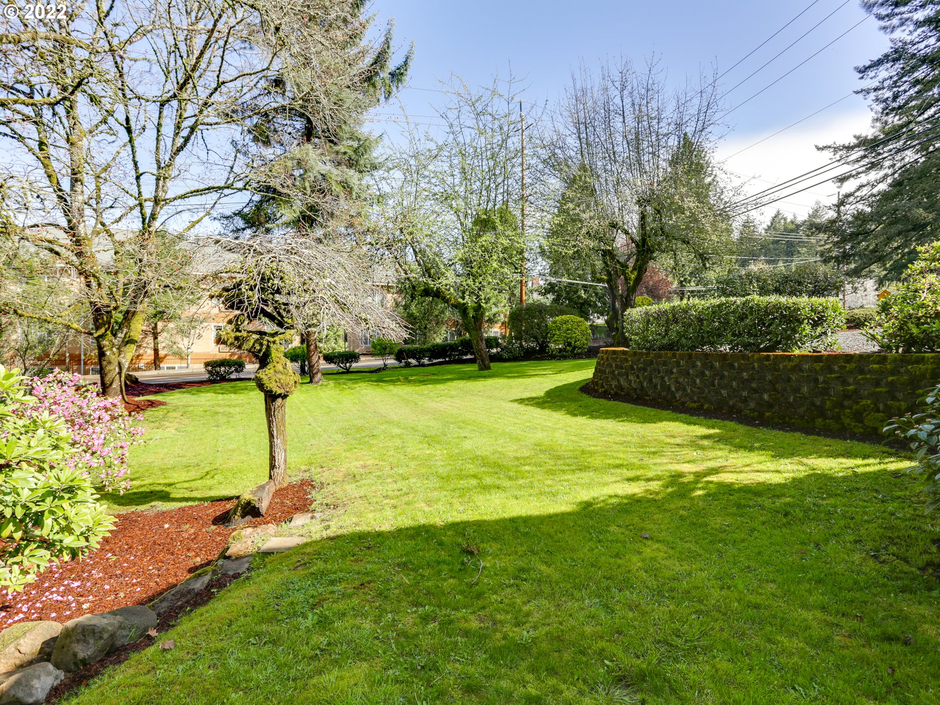 11531 Southwest Lesser Road Portland, OR 97219 - Photo 27 of 32 Gallery Image 27