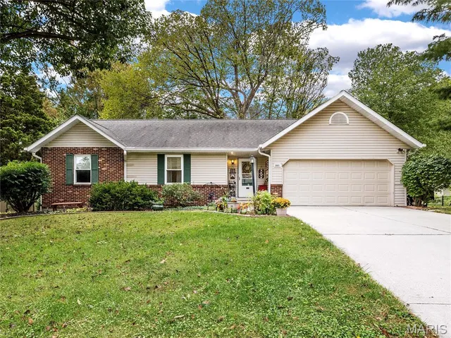 $310,000 | 961 Weathervane Lane, Troy, IL 62294