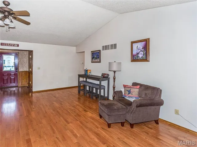 $310,000 | 961 Weathervane Lane, Troy, IL 62294