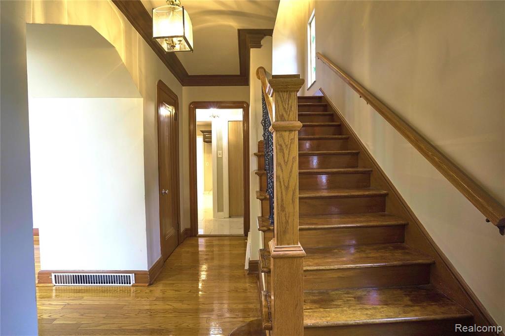 1430 Devonshire Road Grosse Pointe Park, MI 48230 - Photo 36 of 85