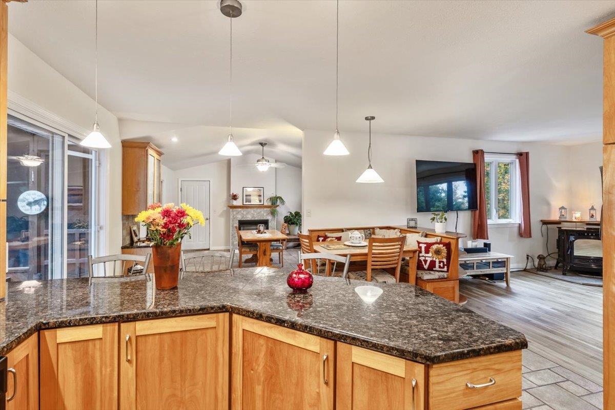 336 Highway 105 Sheldon, VT 05483 - Photo 12 of 59