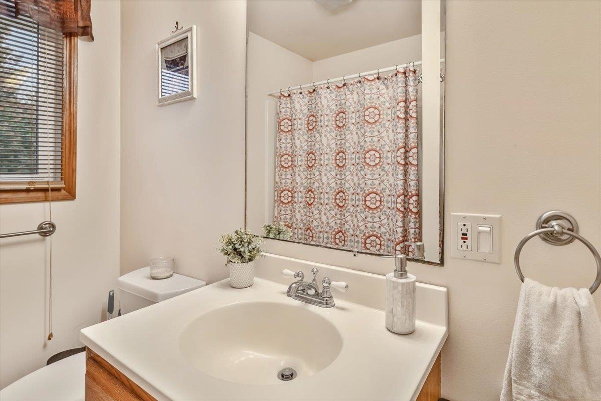 336 Highway 105 Sheldon, VT 05483 - Photo 21 of 59